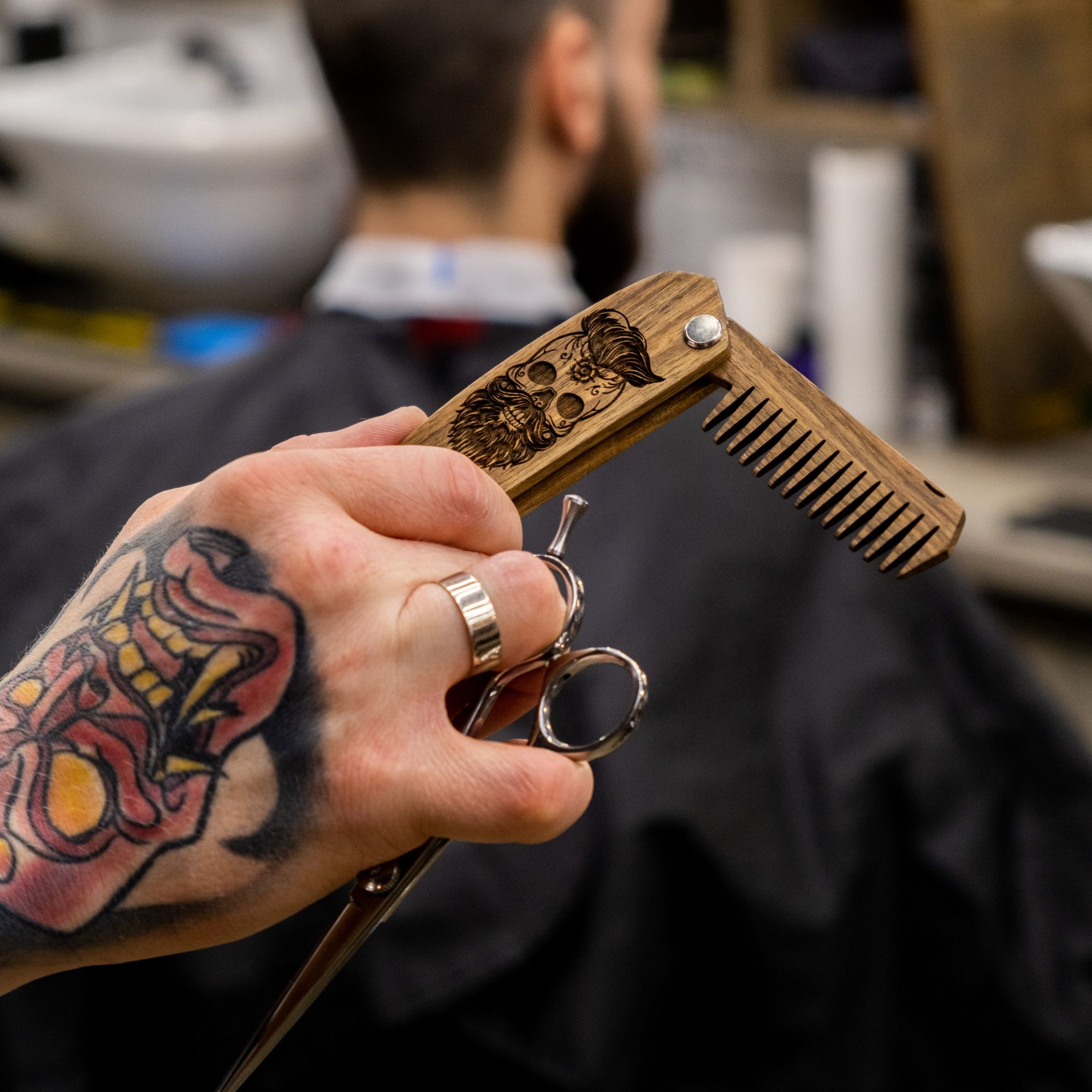 Wooden Beard Comb – Skull Design Natural Walnut Grooming Accessory