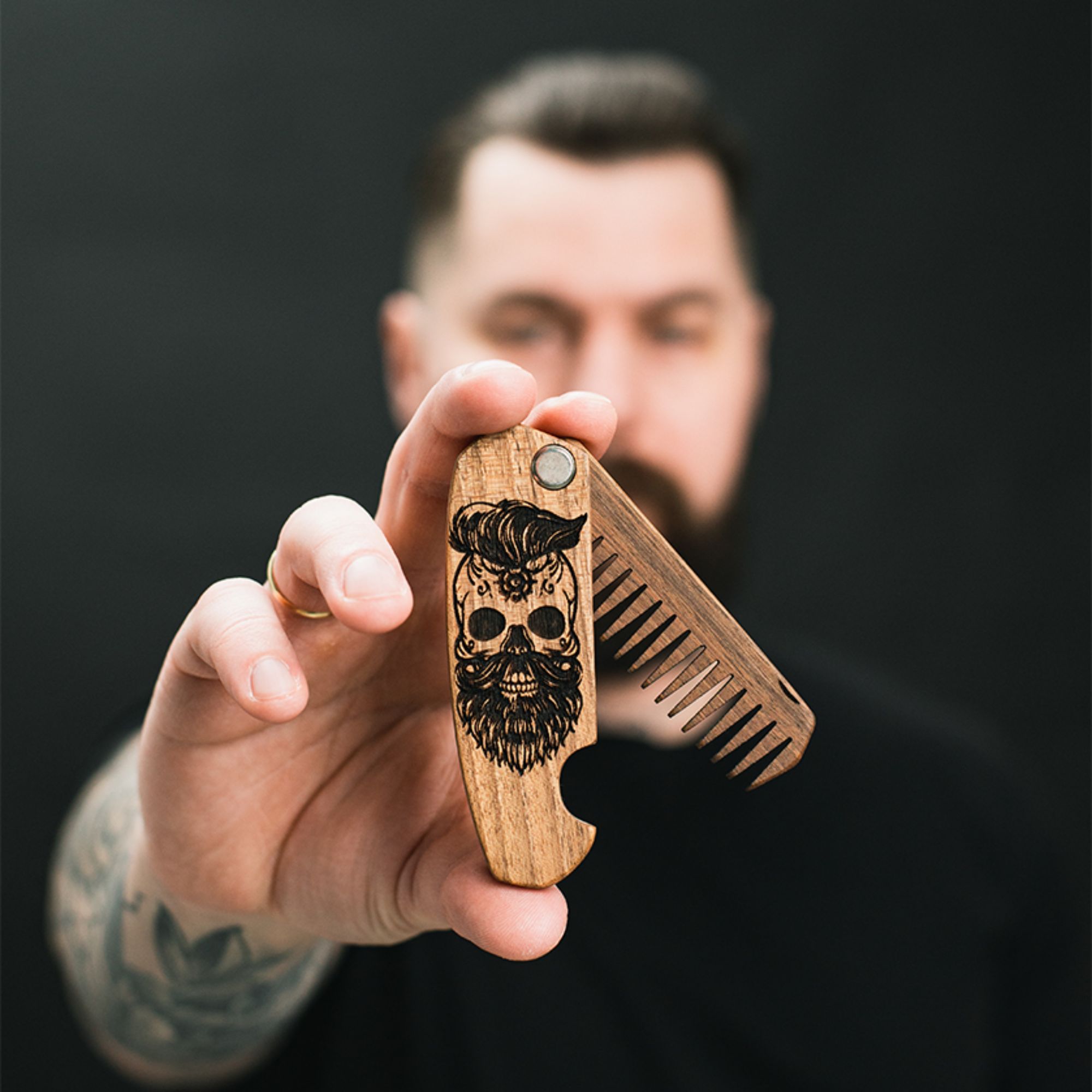 Wooden Beard Comb – Skull Design Natural Walnut Grooming Accessory