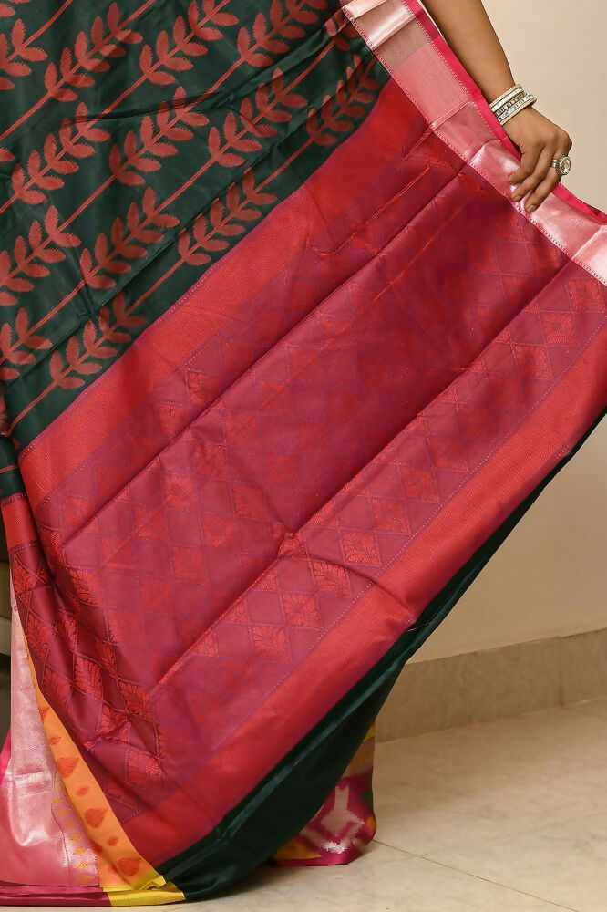 Joban Fashion Multicolor Saree Kataan Ikkat