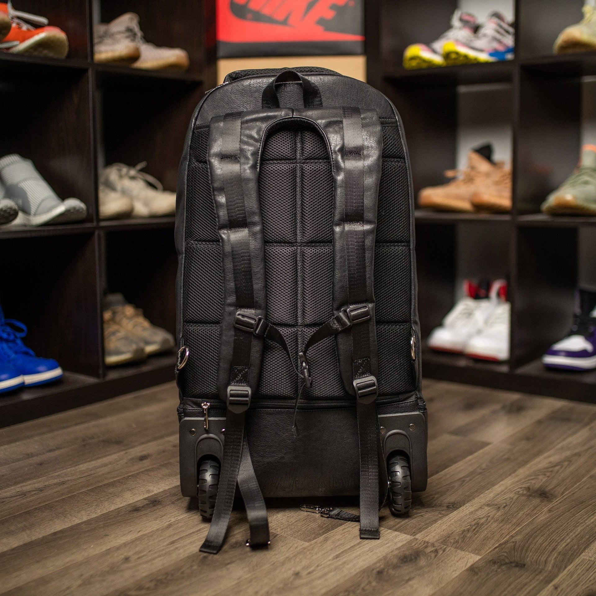 Black Leather Roller Bag Set