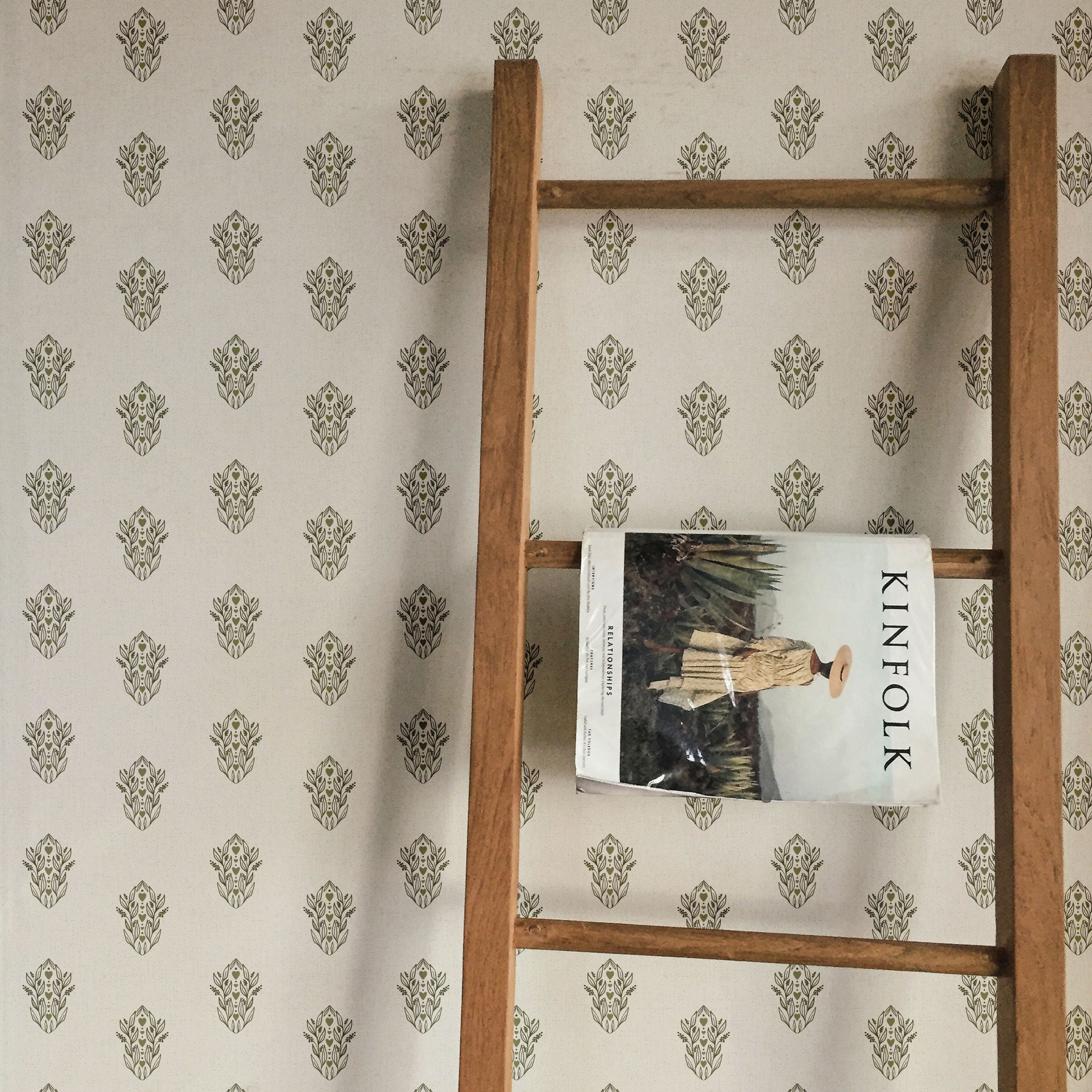 Leonore Minimalist Wallpaper - Green, Grey & White Scandinavian
