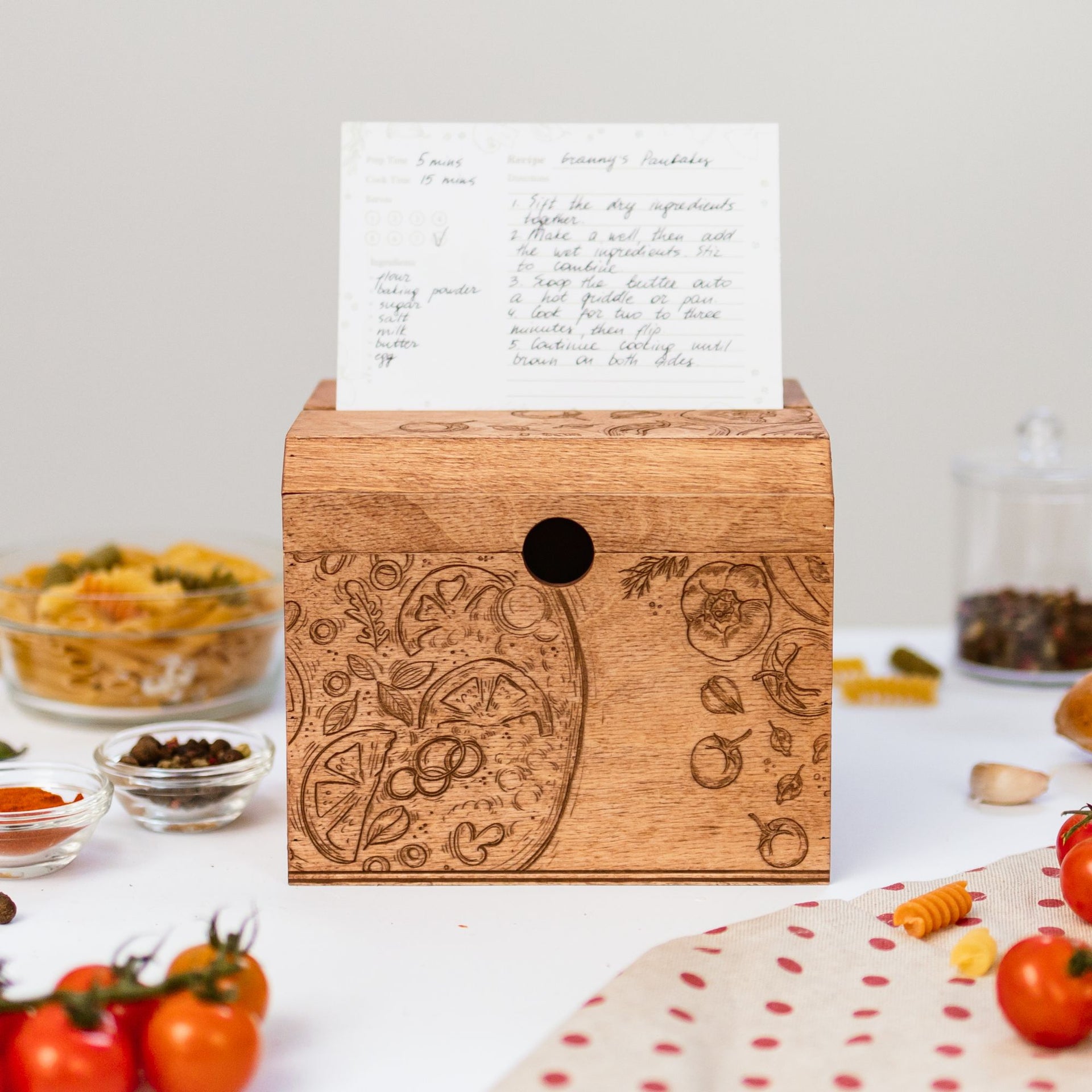 Wooden Recipe Box for Families - Pizza Lovers Edition