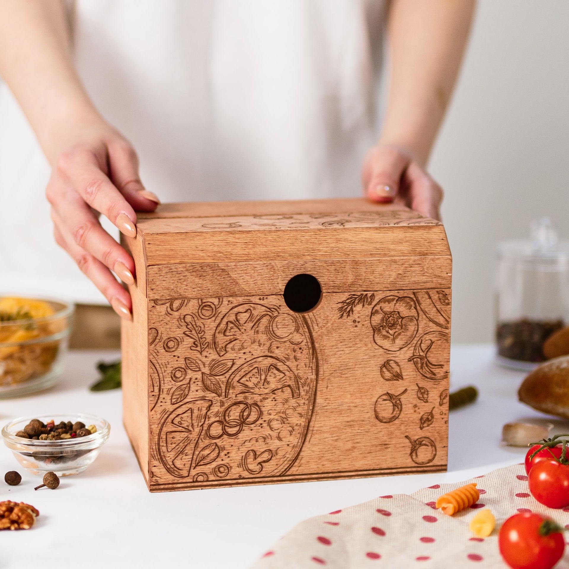 Wooden Recipe Box for Families - Pizza Lovers Edition