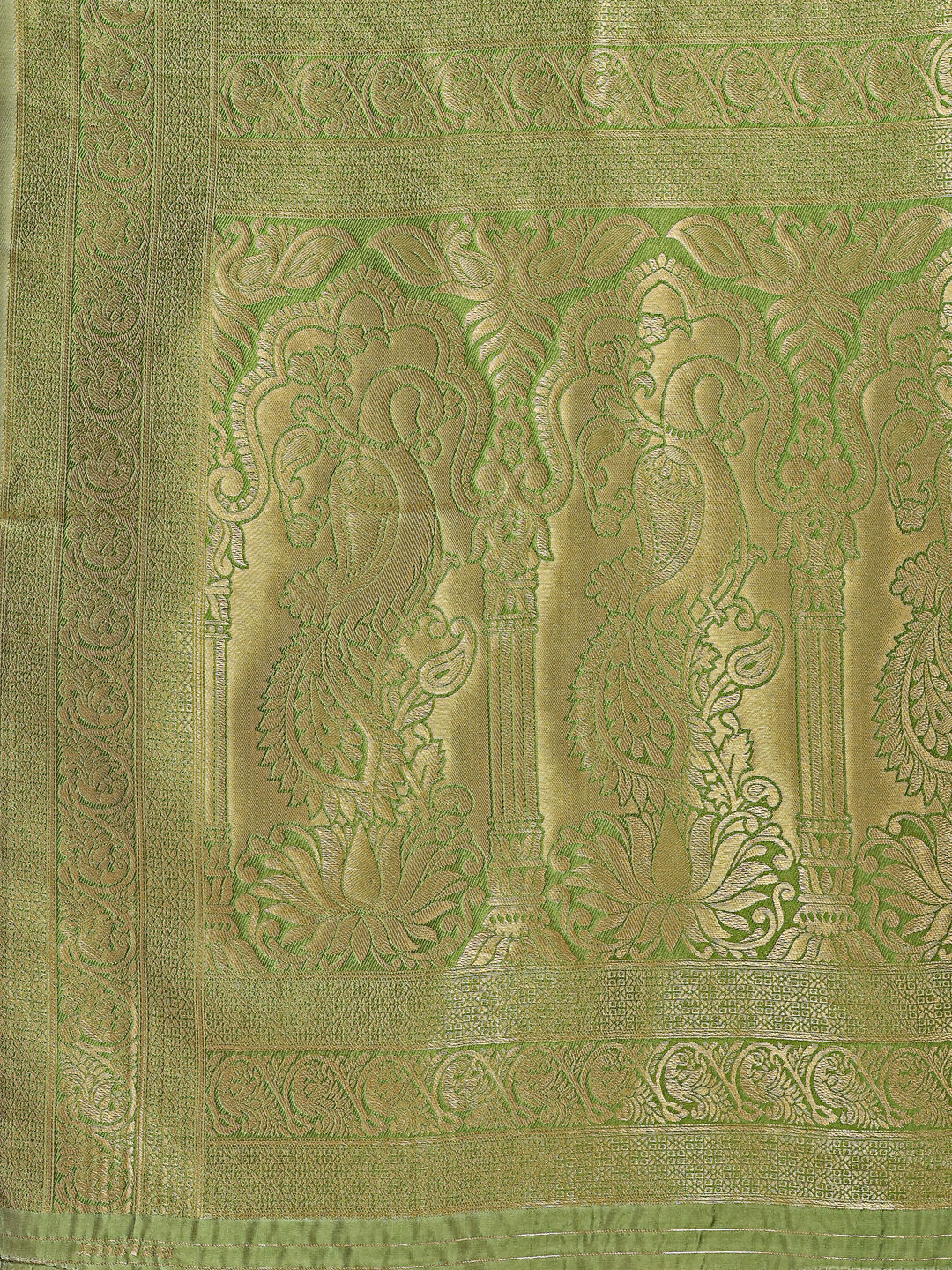 Shree Shyam Fashion Banarasi Silk Cream & Light Green Saree