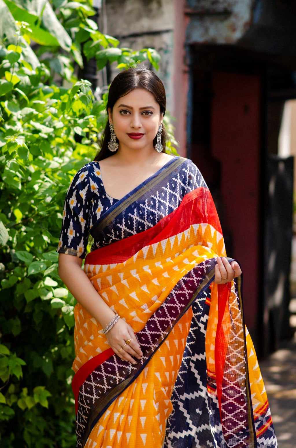 Yellow Polycotton Ikkat Printed Saree with Zari Border