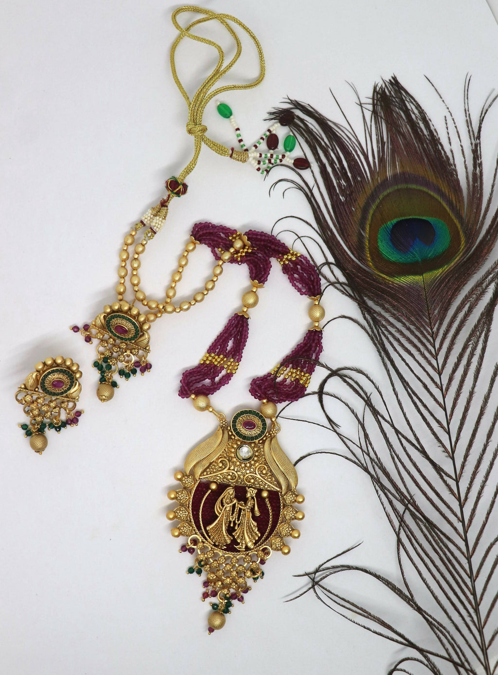 Magenta Rajwadi Polish Necklace Set with Traditional Stone Detail