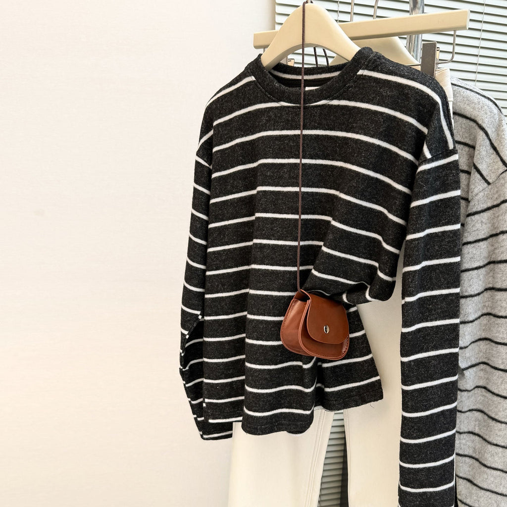Women's Grey Striped Fleece-Lined Crew Neck Long Sleeve Sweater - Image 4