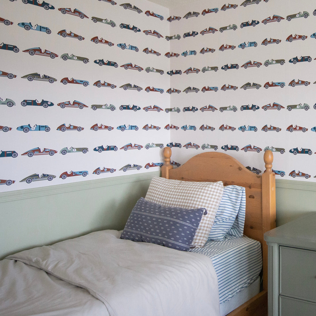 Unser Geometric Removable Wallpaper in Vintage Nautical Blue