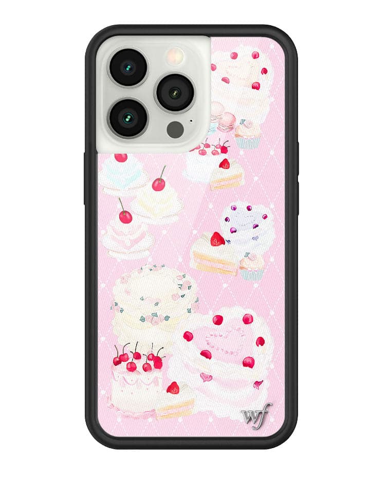 Sweet Cakes iPhone Case with Macaroons and Cupcake Design - Image 25