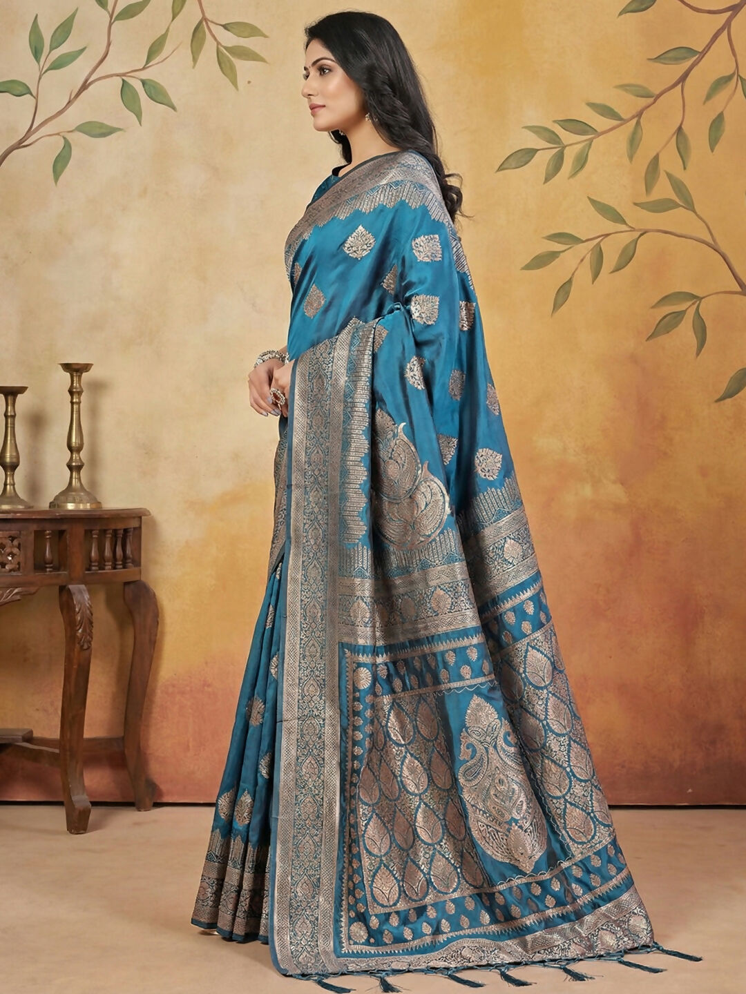 Teal Silk Blend Saree with Matching Blouse Piece