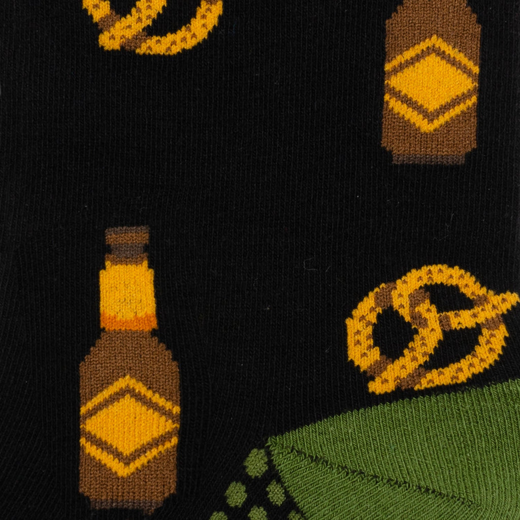 Beer and Pretzel Print Men's Black Crew Socks - Image 3