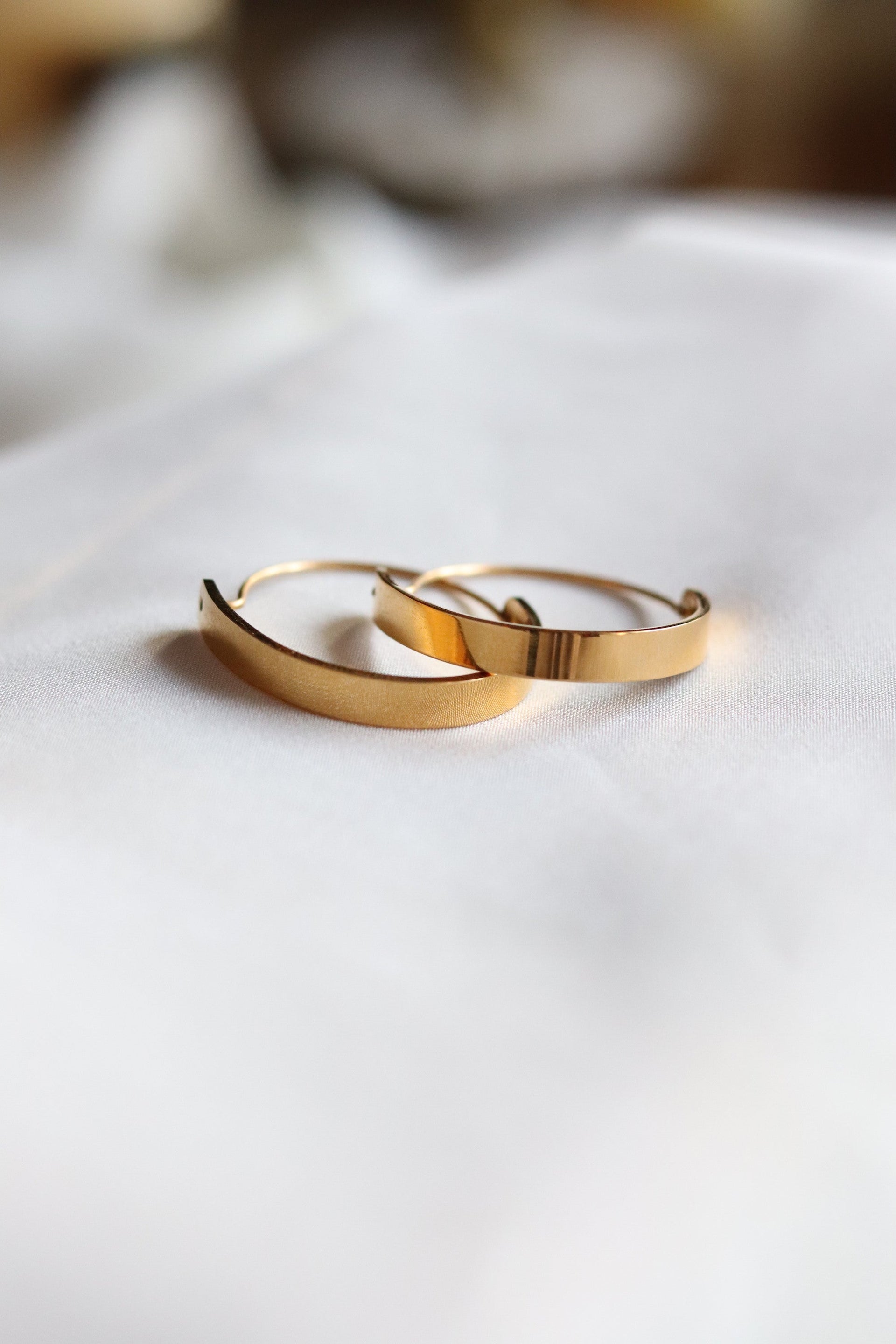 Edge Hoops Earrings - Water Proof (Silver and Gold)