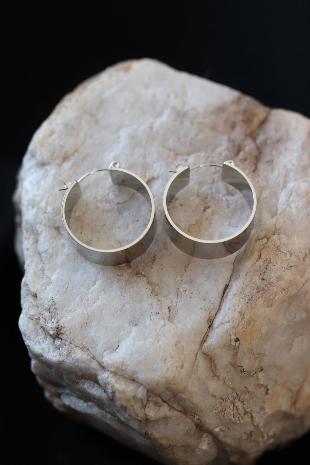 Thick Silver Hoop Earrings – 18K Gold Plated Stainless Steel
