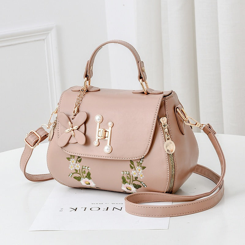 Harajuku Style Embroidered Bucket Handbag with Shoulder Strap - Image 3