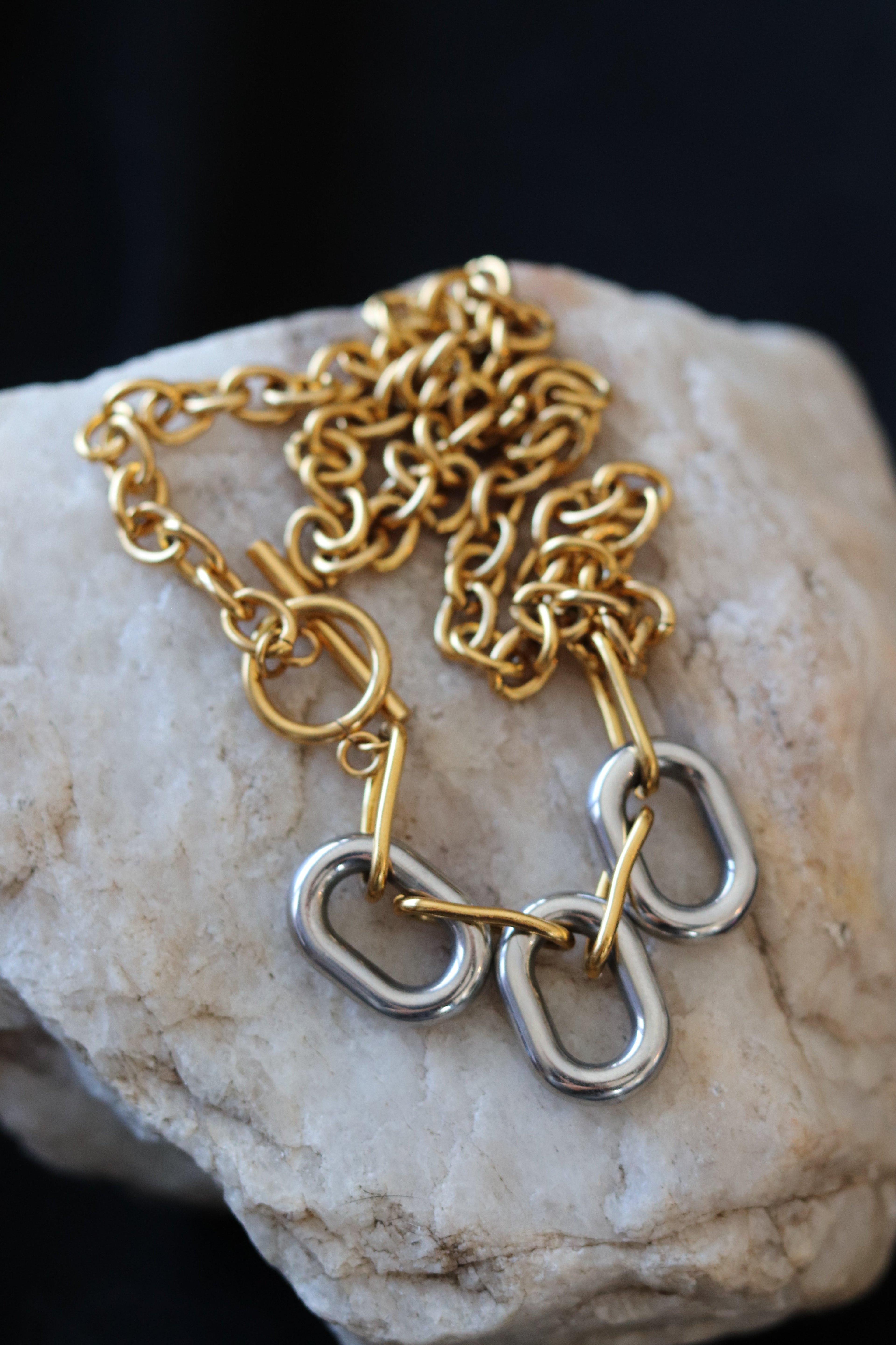 Daphne Two-Tone Oval Link Necklace