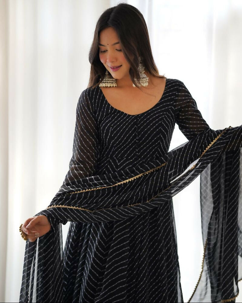 Black Georgette Kurta Set with Sequence Embroidery Work