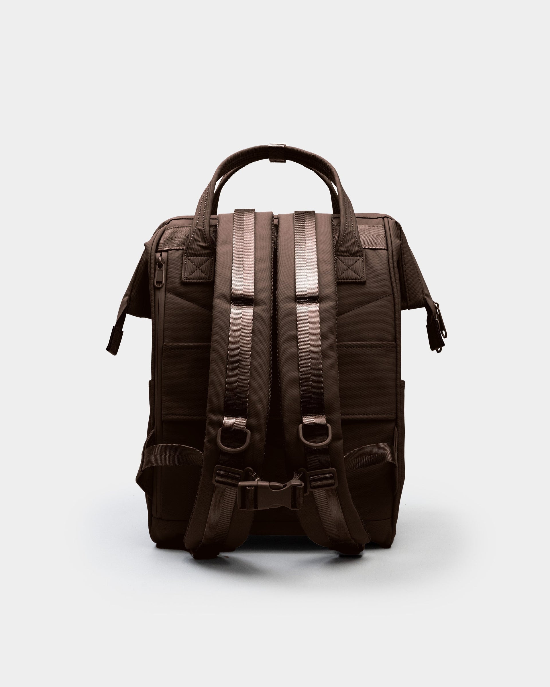 Cascade Standard Backpack – Modern Weather-Proof Travel Daypack