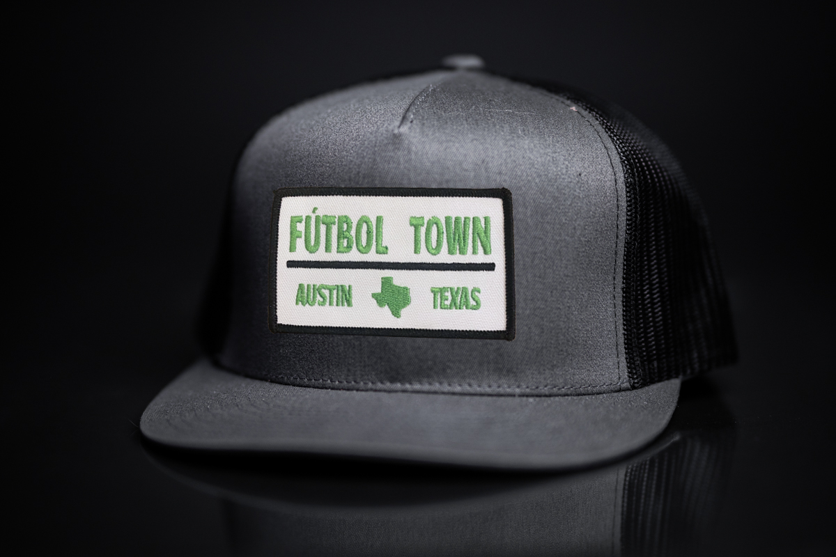Fútbol Town flatbill snapback hat for soccer fans in a structured, modern style