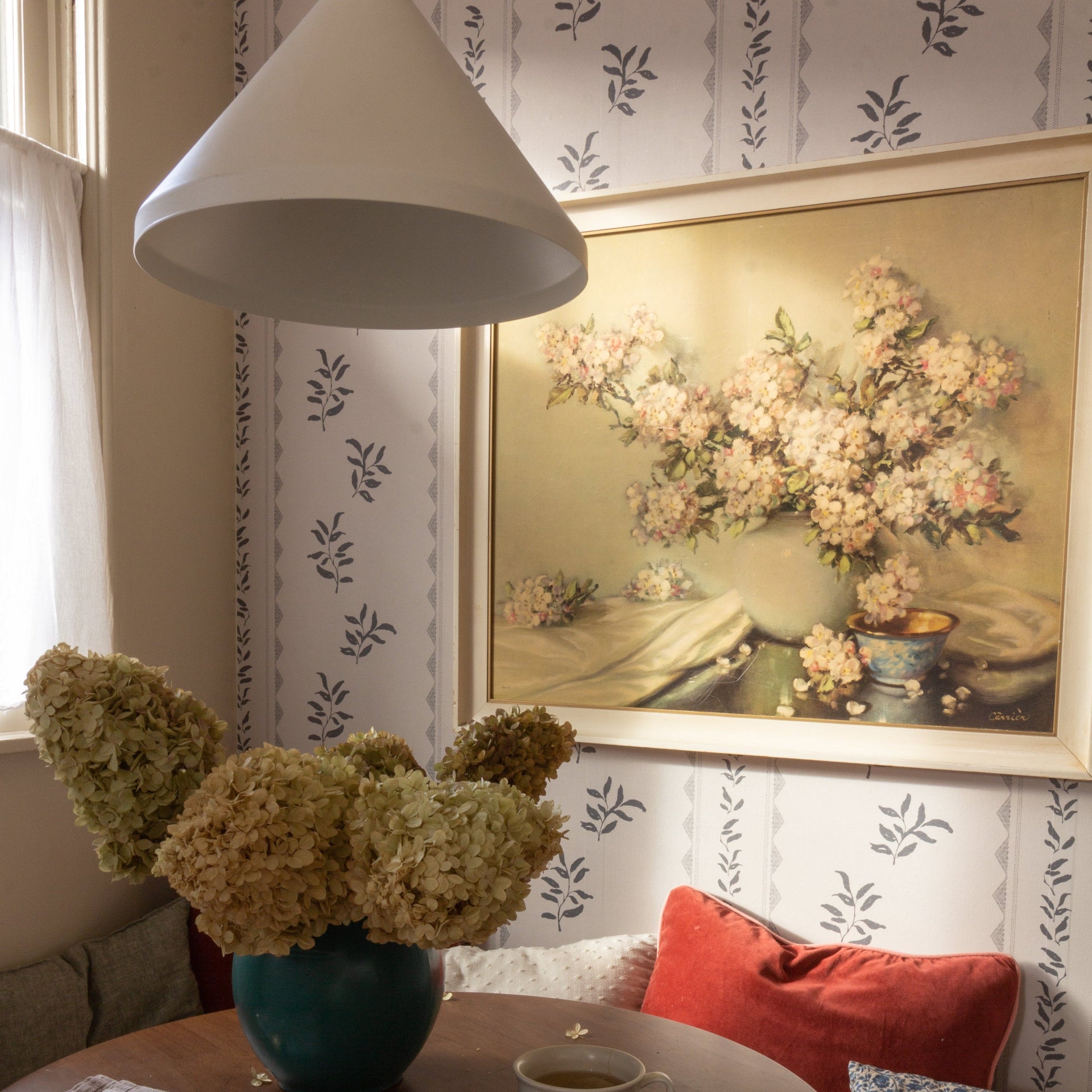 Colleen geometric wallpaper in cream and grey-blue tones with a clean aesthetic.