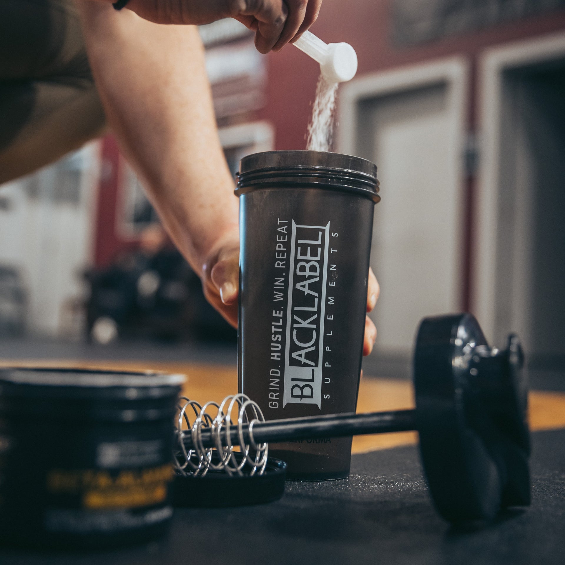 28 oz Shaker Bottle