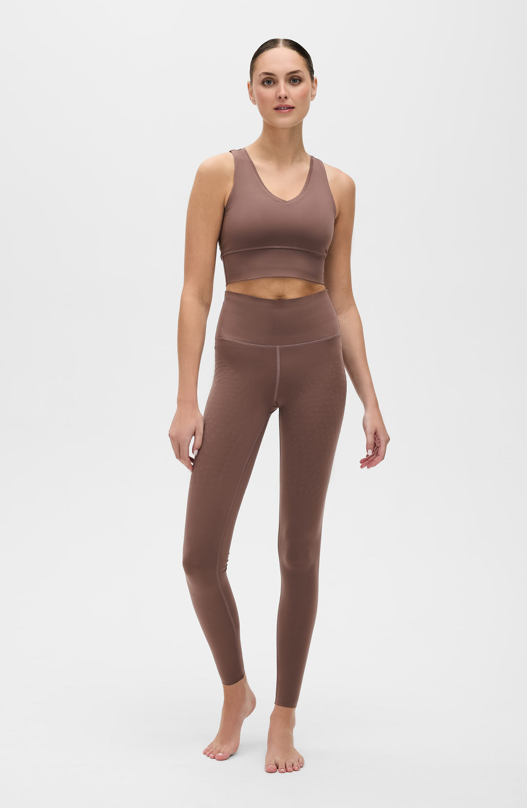 Adorn High-Waisted Sculpting Leggings with Scalloped Hem