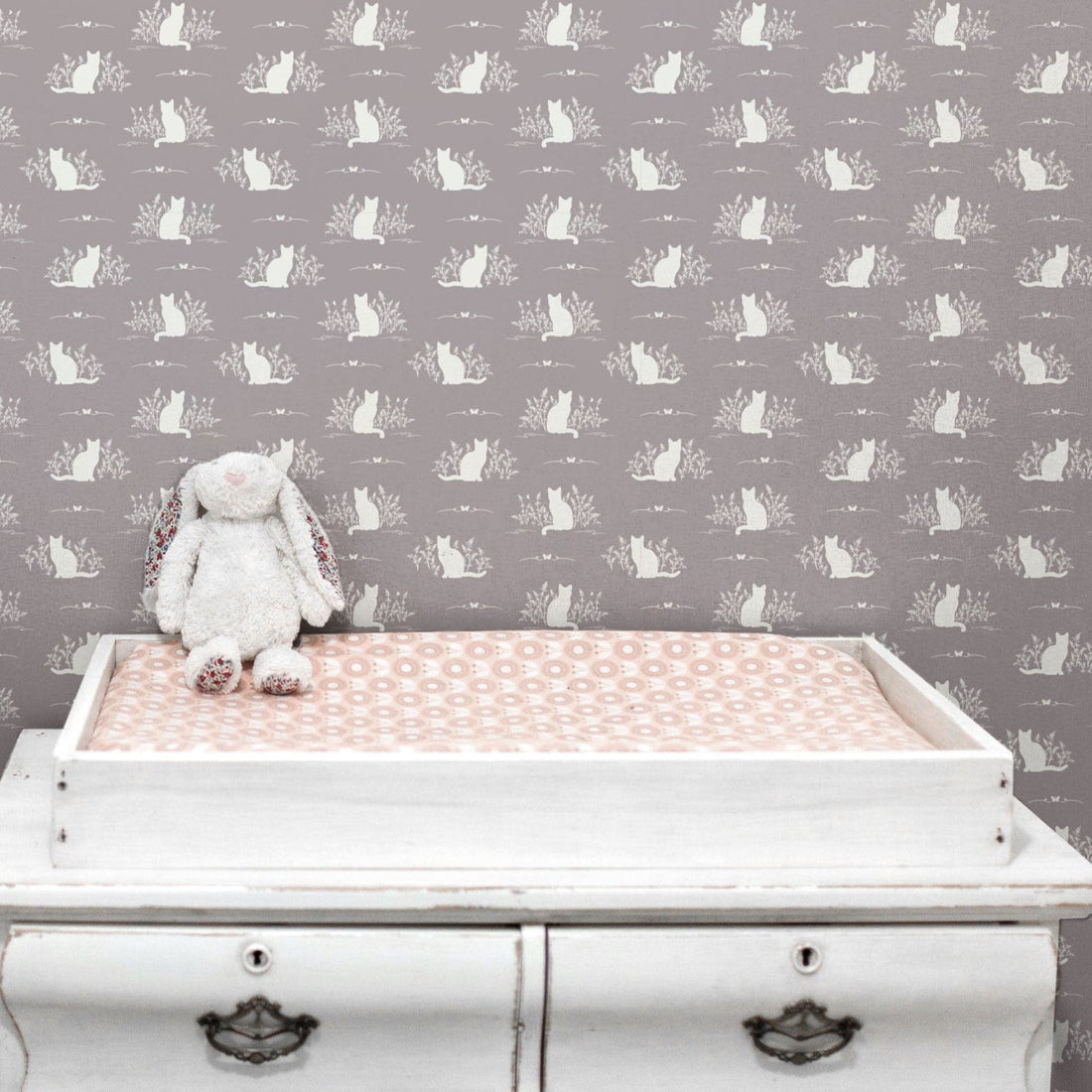 Berlioz grey and white minimalist patterned wallpaper