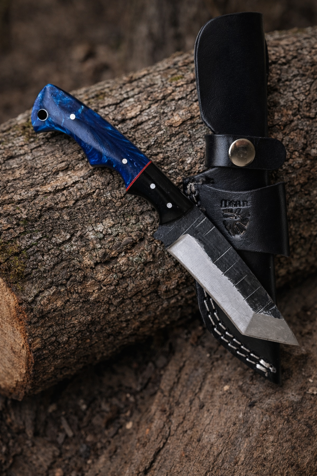Hand-Forged Carbon Steel Hammered Utility Knife with Resin Handle