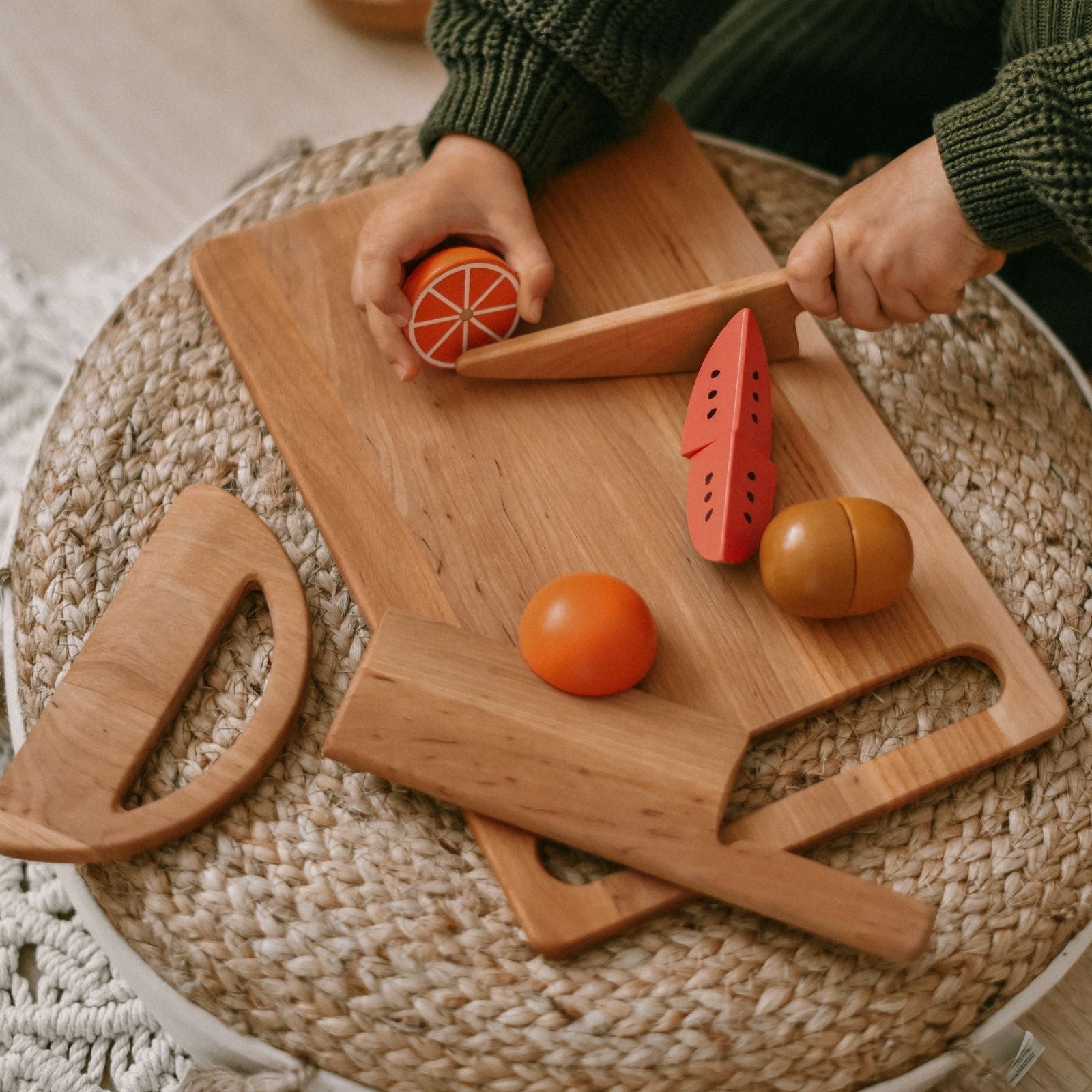 Safe Kids Cutting Board and Knives Set for Culinary Exploration