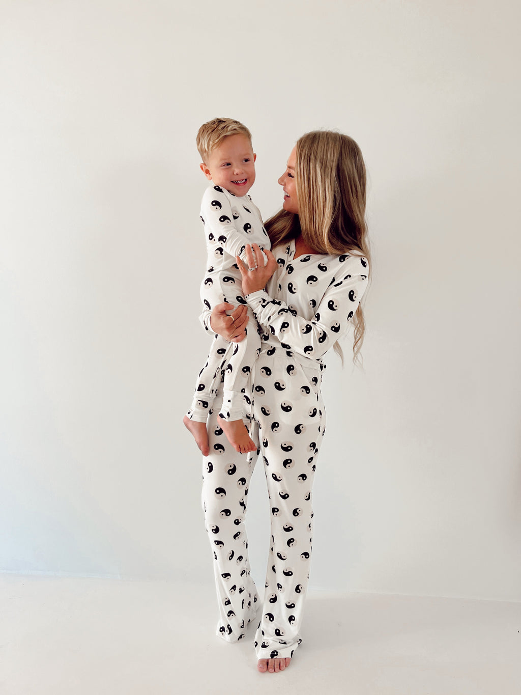 Women's Bamboo Pajama Set in Black and White Yin Yang Print