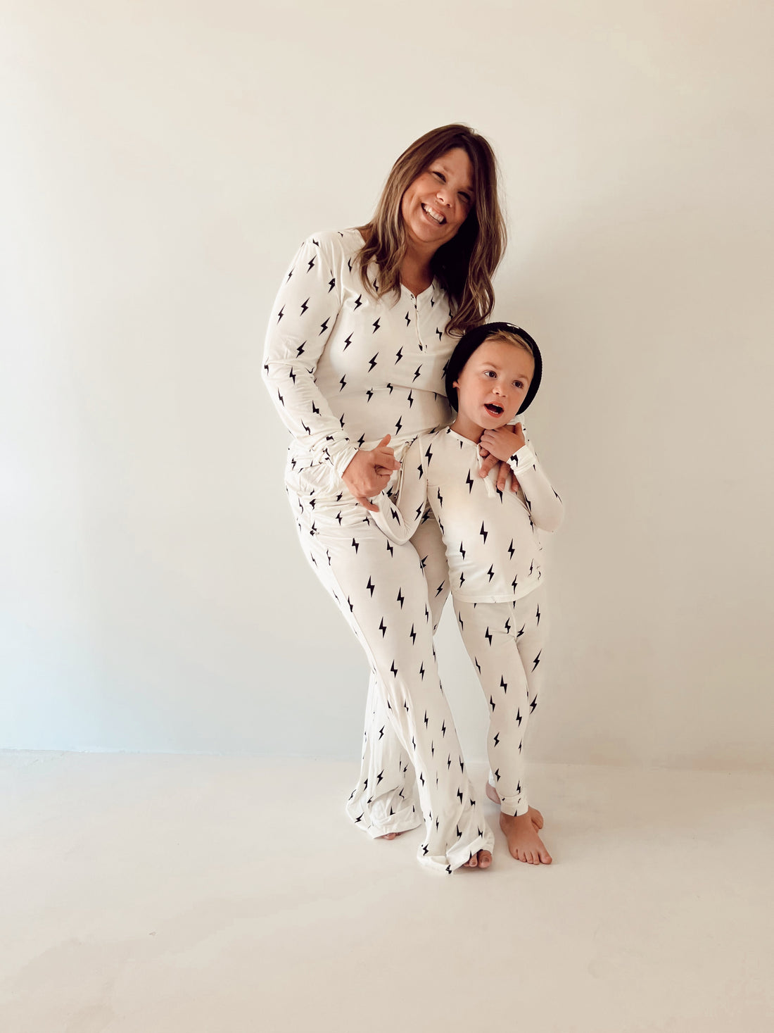 Women's Long Sleeve Bamboo Pajama Set in White & Black Lightning Bolt