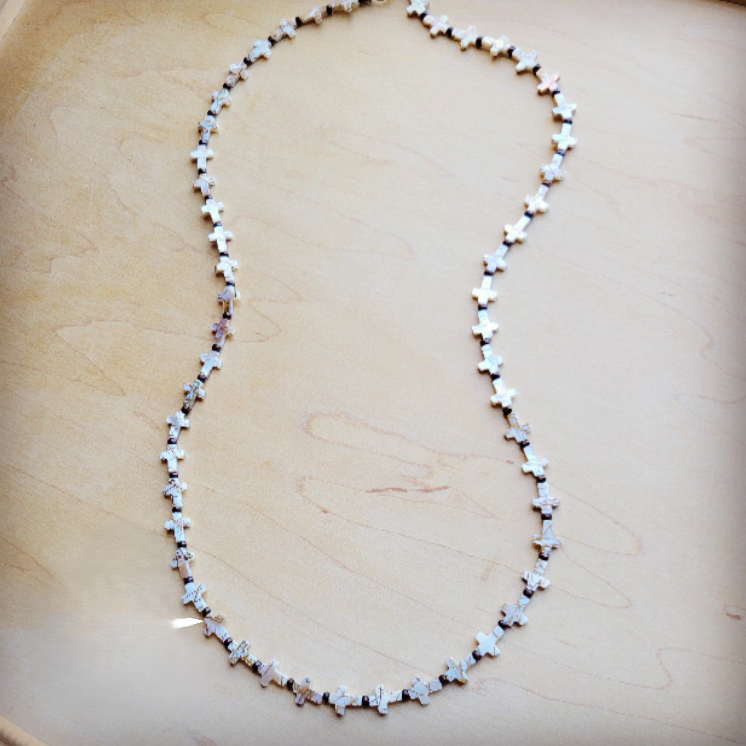 **Long Mother-of-Pearl Cross Necklace 259p