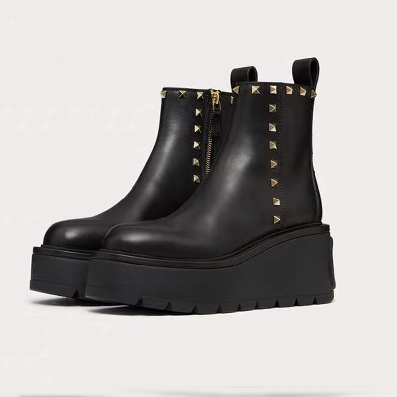 Chunky Platform Black Rivet Chelsea Ankle Boots for Women - Image 5