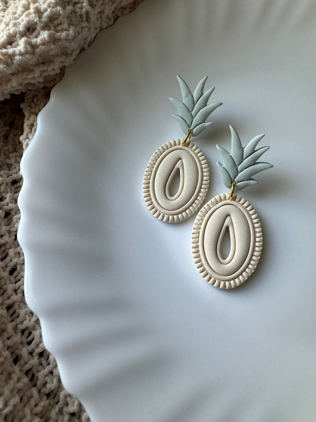 Pastel Pineapples