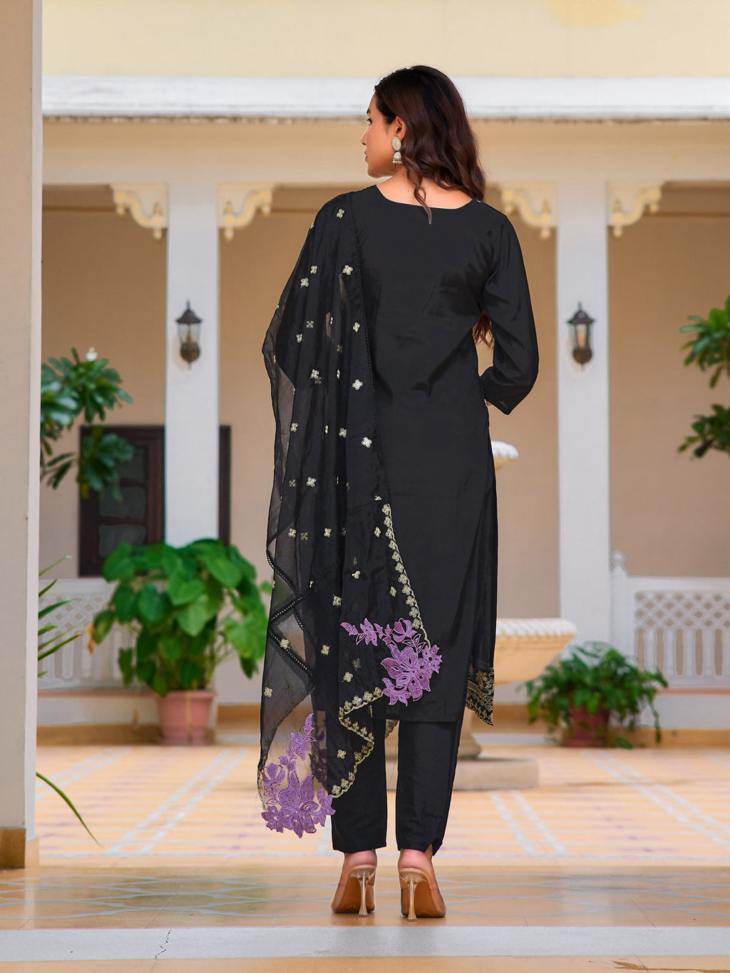 Black Embroidered Chanderi Kurta Set with Organza Dupatta