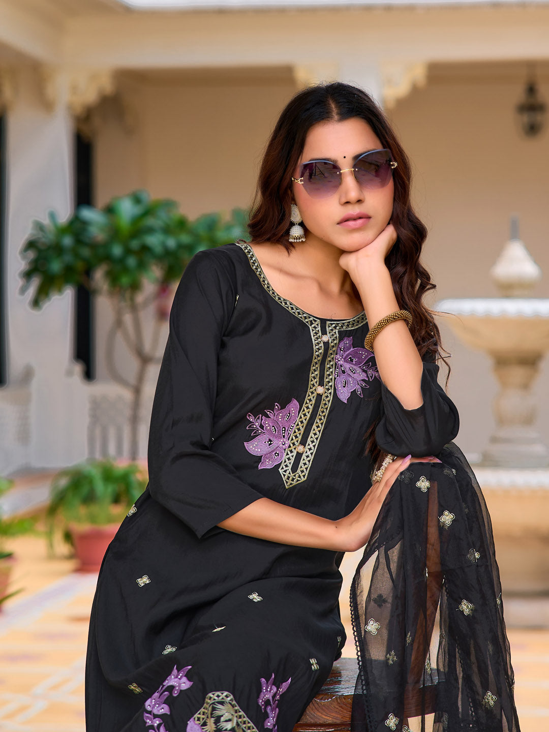 Black Embroidered Chanderi Kurta Set with Organza Dupatta
