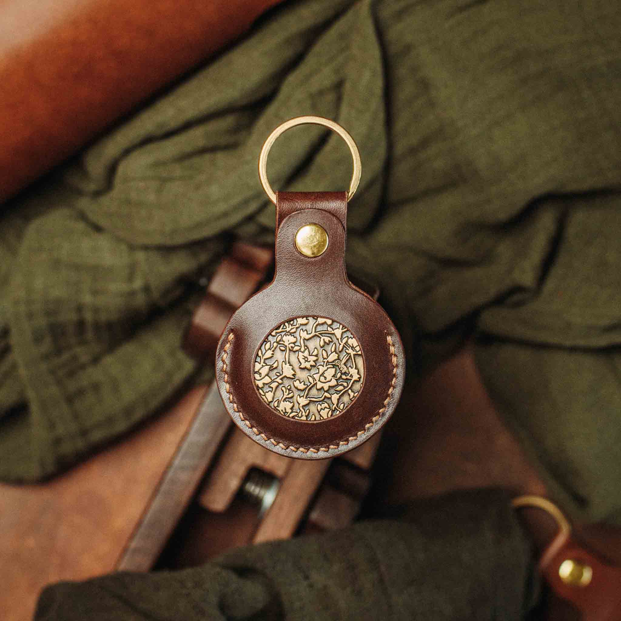 Challenge Coin Keychain - Peso Pocket v5 | EDC Leather Coin Holder