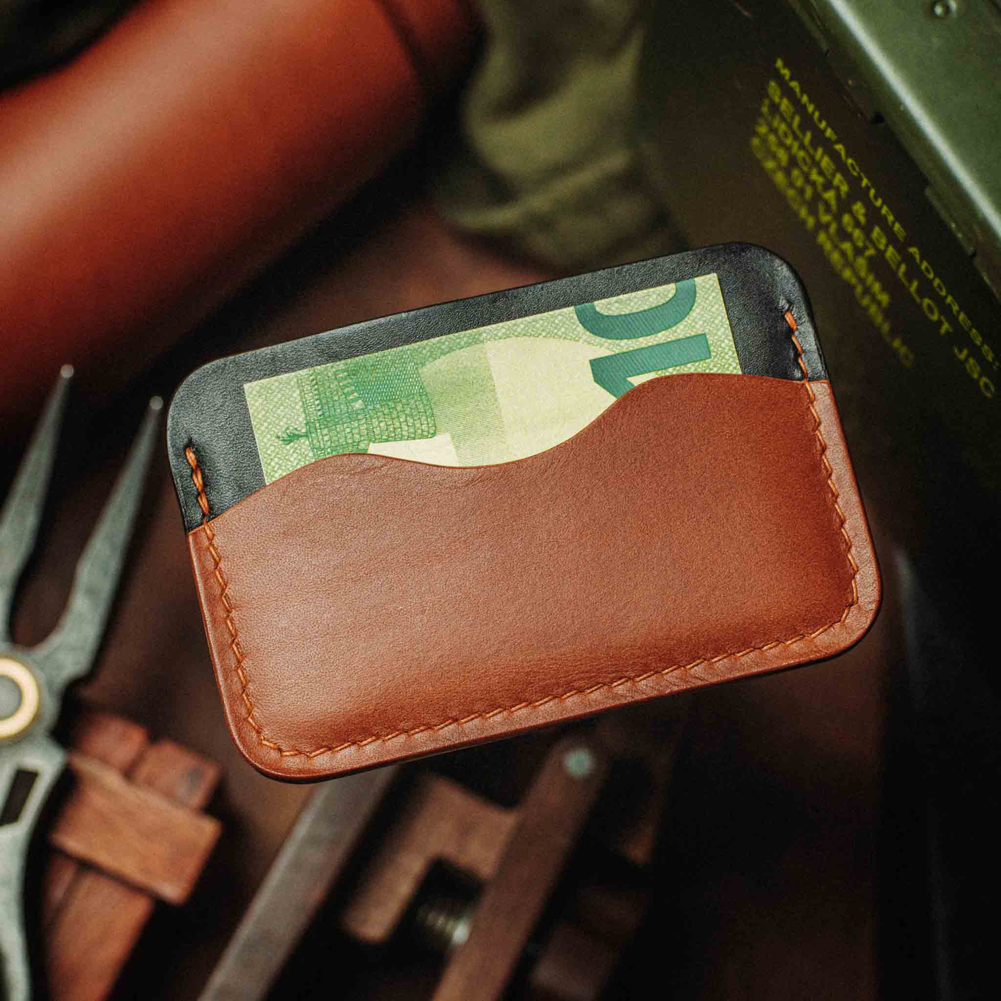 Minimalist Wallet - Drunken Boatswain v2 | Slim Leather | EDC