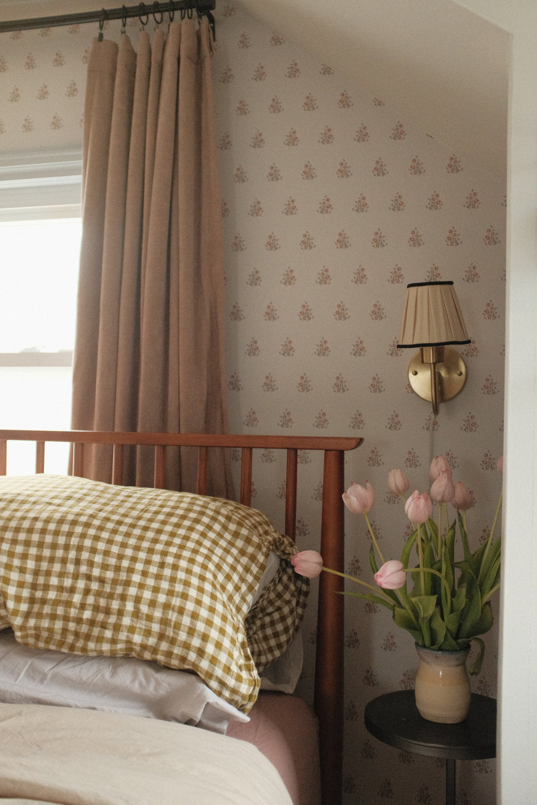 Vintage Floral Wallpaper, Traditional Cottagecore Wall Decor