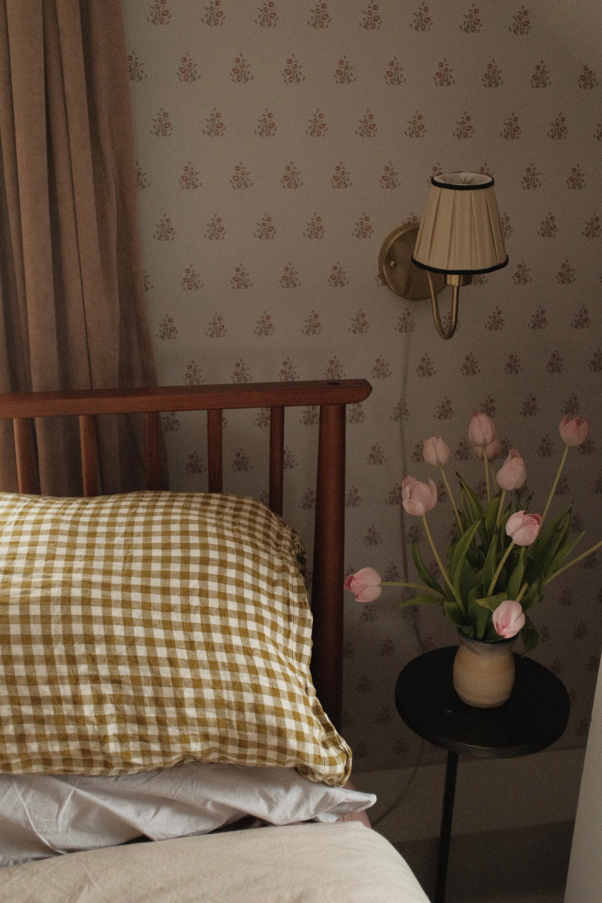 Vintage Floral Wallpaper, Traditional Cottagecore Wall Decor