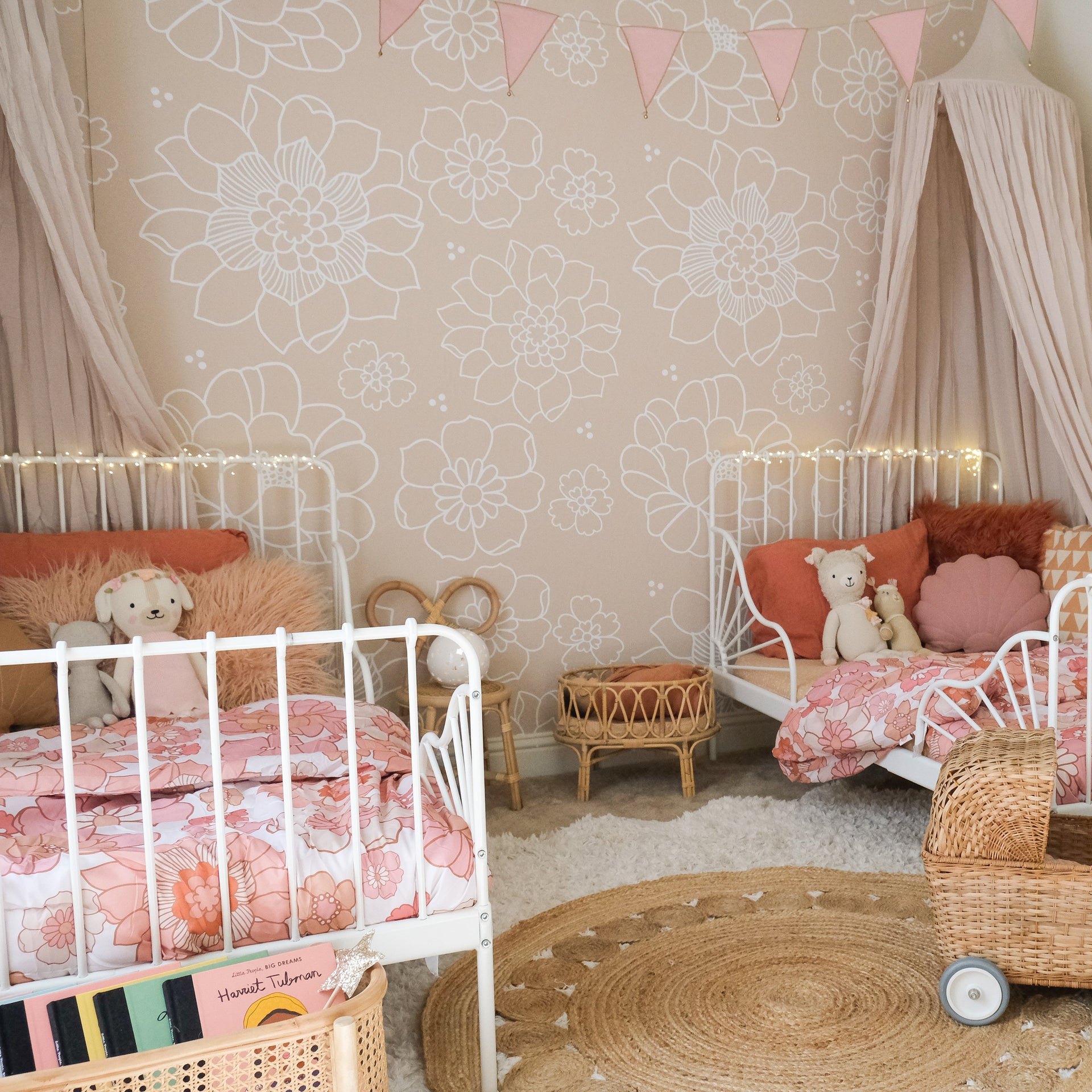 Ellis floral wallpaper in soft beige and white