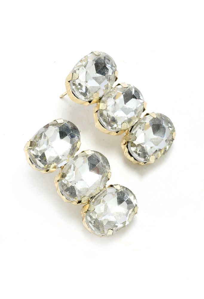 Elegant Gold-Polished White Stone Statement Choker Necklace