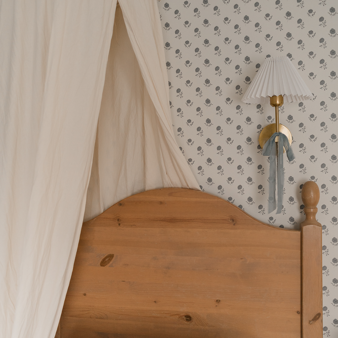 Elle Floral Removable Wallpaper in Cream Grey Blush Sage-green