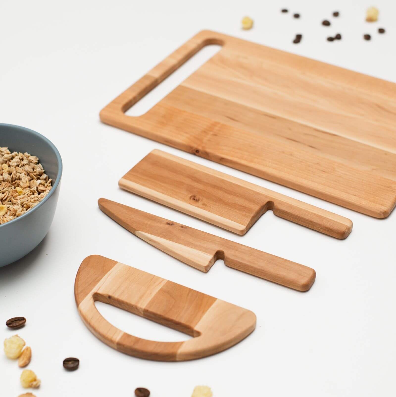 Safe Kids Cutting Board and Knives Set for Culinary Exploration