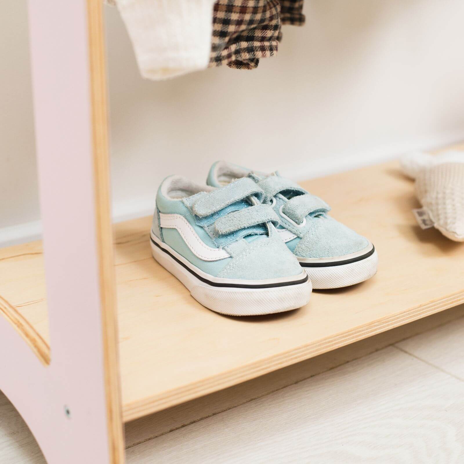Kids Wooden Clothing Rack for Montessori Nursery Organization
