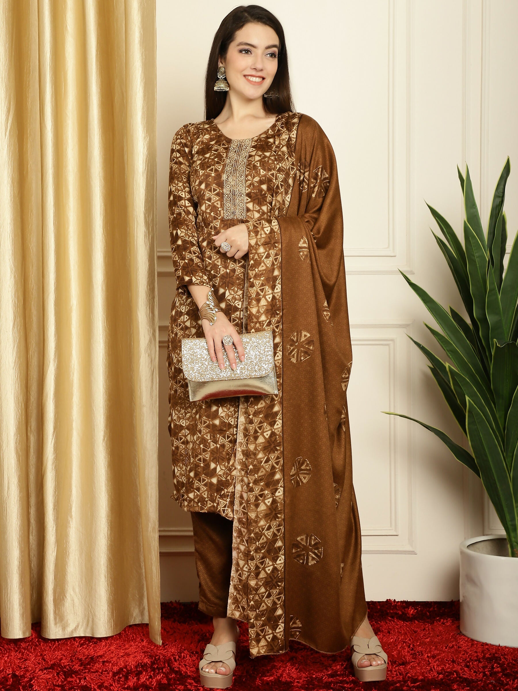 Women's Brown Pashmina Floral Digital Printed Straight Kurta Set