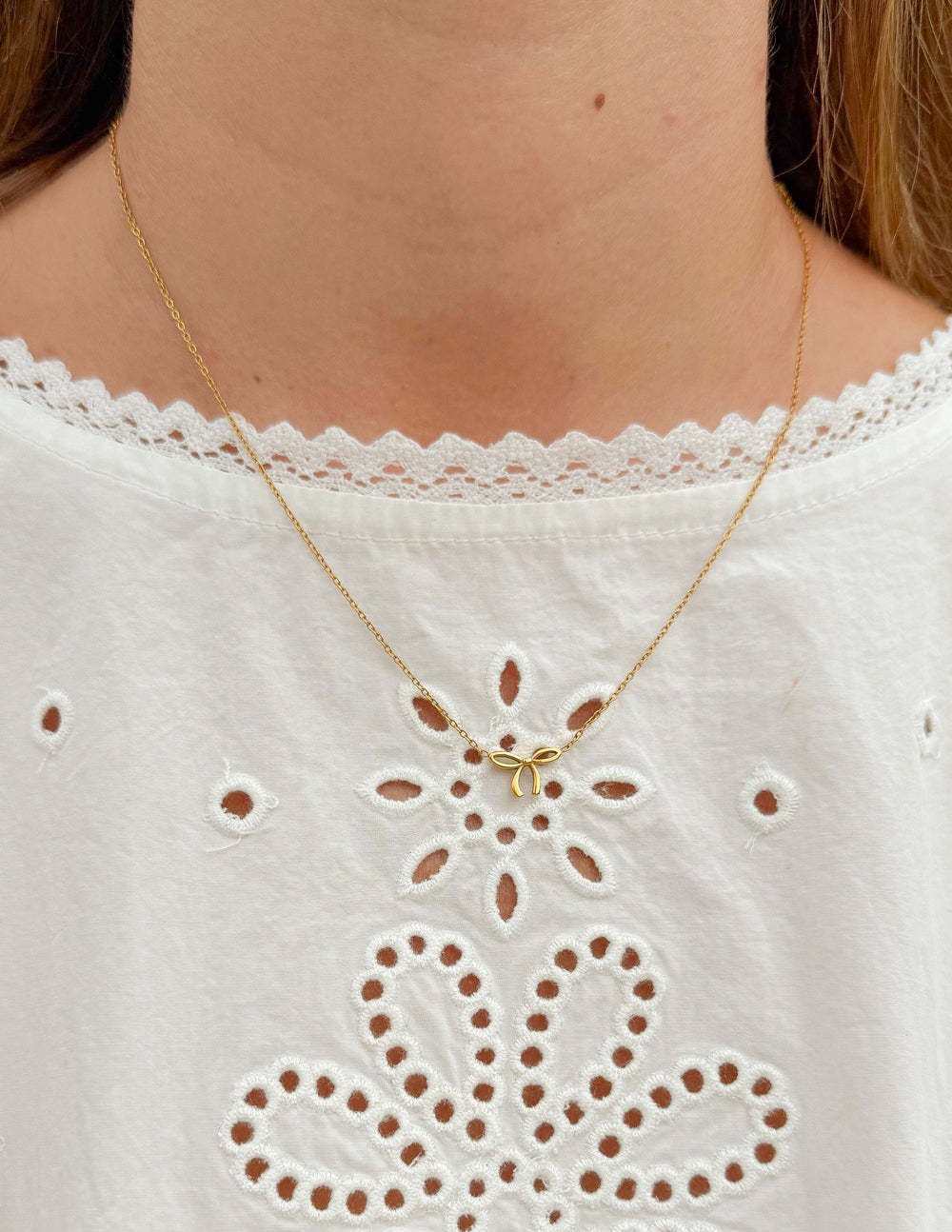 Dainty Bow Necklace in Gold