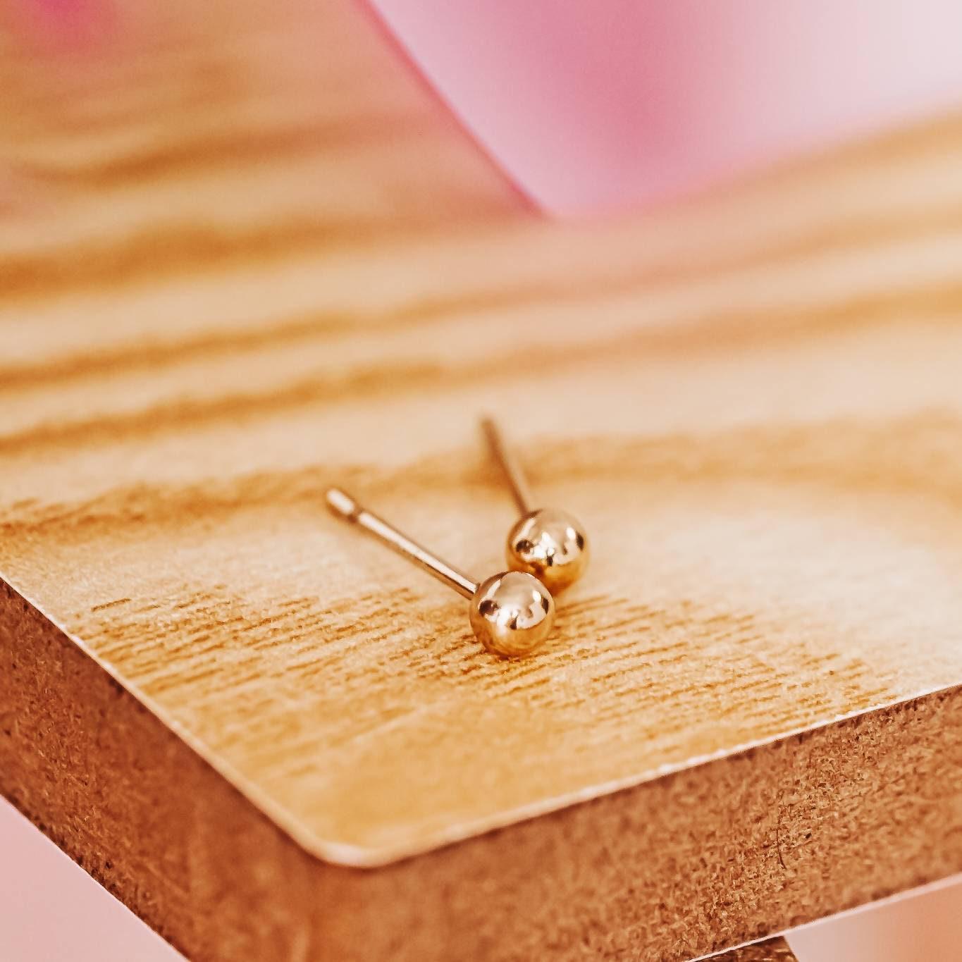 Dainty Rectangle Dangle Gold Earrings