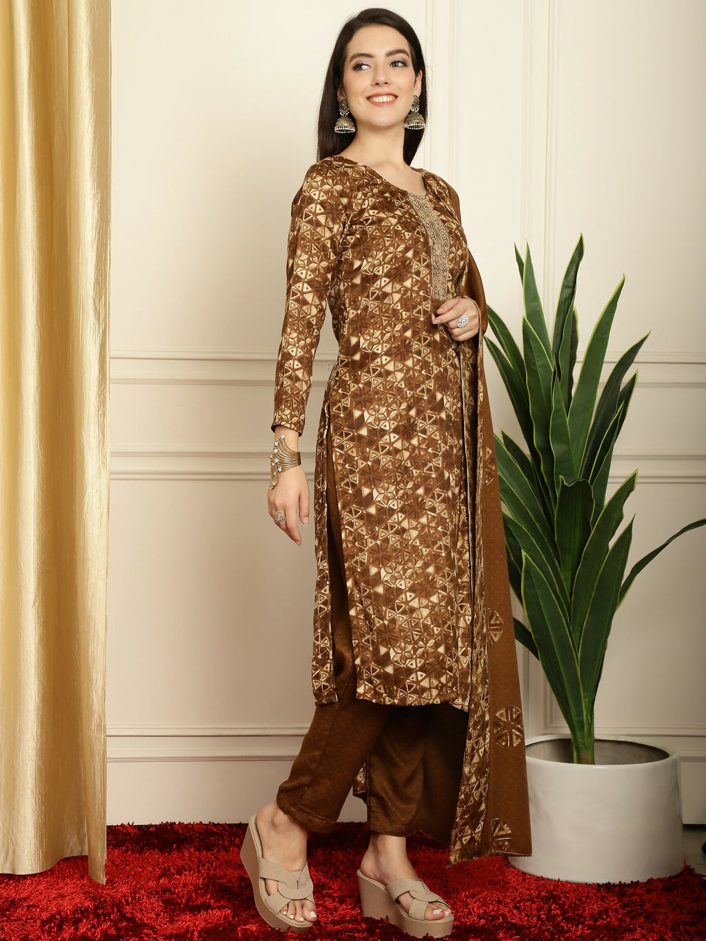Women's Brown Pashmina Floral Digital Printed Straight Kurta Set