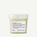 Davines MOMO Moisturizing Conditioner bottle, 250mL, pale green and white packaging.