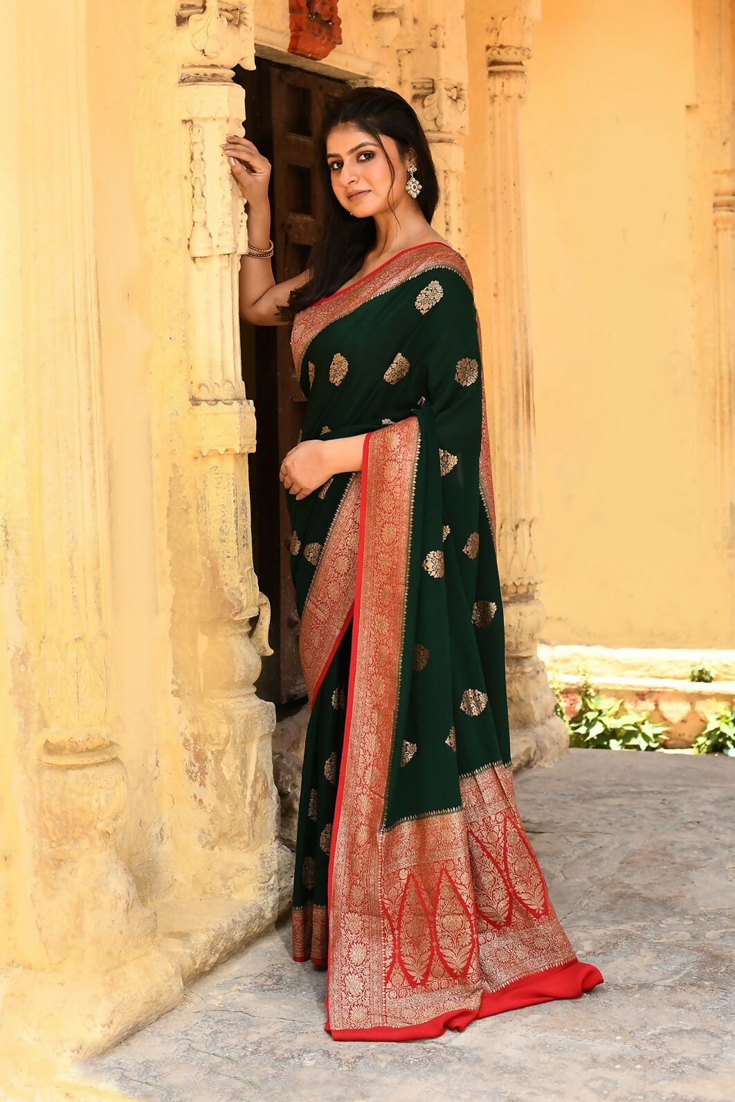 Emerald Green Crepe Chiffon Handloom Banarasi Silk Saree